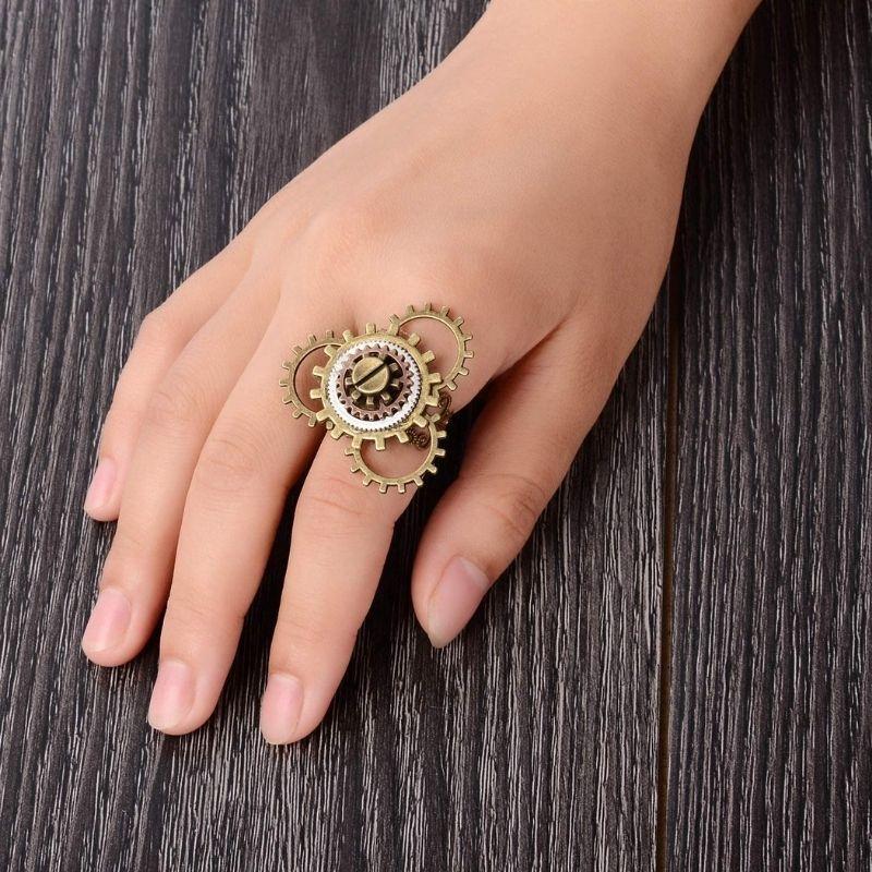 Bague steampunk à motif rouage
