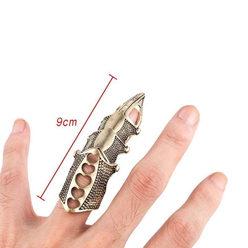 Bague steampunk en forme d’armure