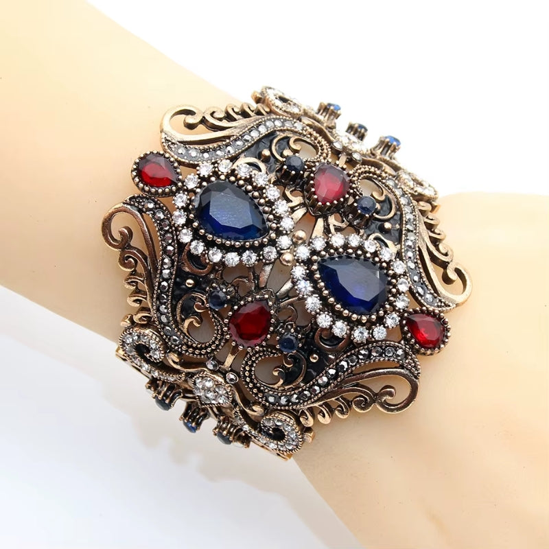 Bijou victorien à perle pour le poignet