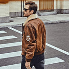 Blouson en cuir d’aviateur au style steampunk