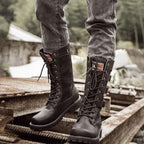 Bottes de moto au style steampunk