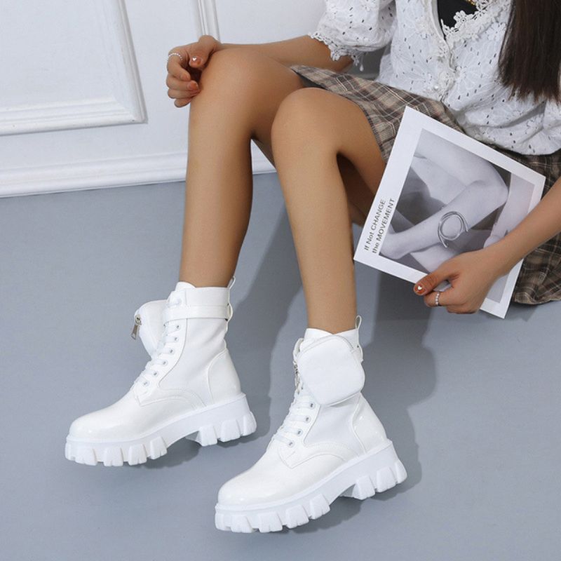 Bottines de style punk pour femme