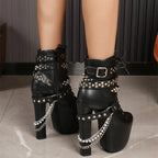 Bottines d’inspiration gothique steampunk