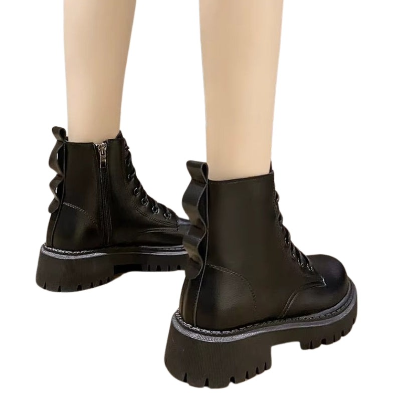 Bottines d’inspiration militaire pour femme