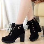 Bottines dotées d’un talon carré