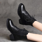 Bottines en similicuir d’inspiration victorienne