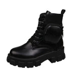 Bottines femme d’inspiration punk