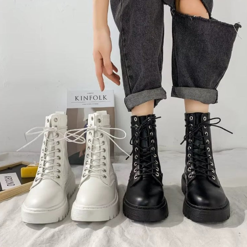 Bottines lacées sur semelle plateforme