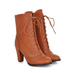 Bottines marron d’inspiration steampunk