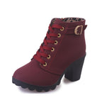 Bottines montées sur talon carré