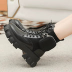 Bottines pour femme au look punk