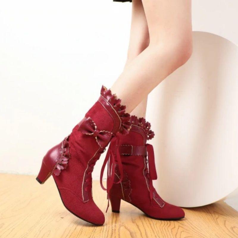 Bottines rouges de style steampunk