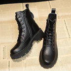 Bottines style militaire destinées aux femmes