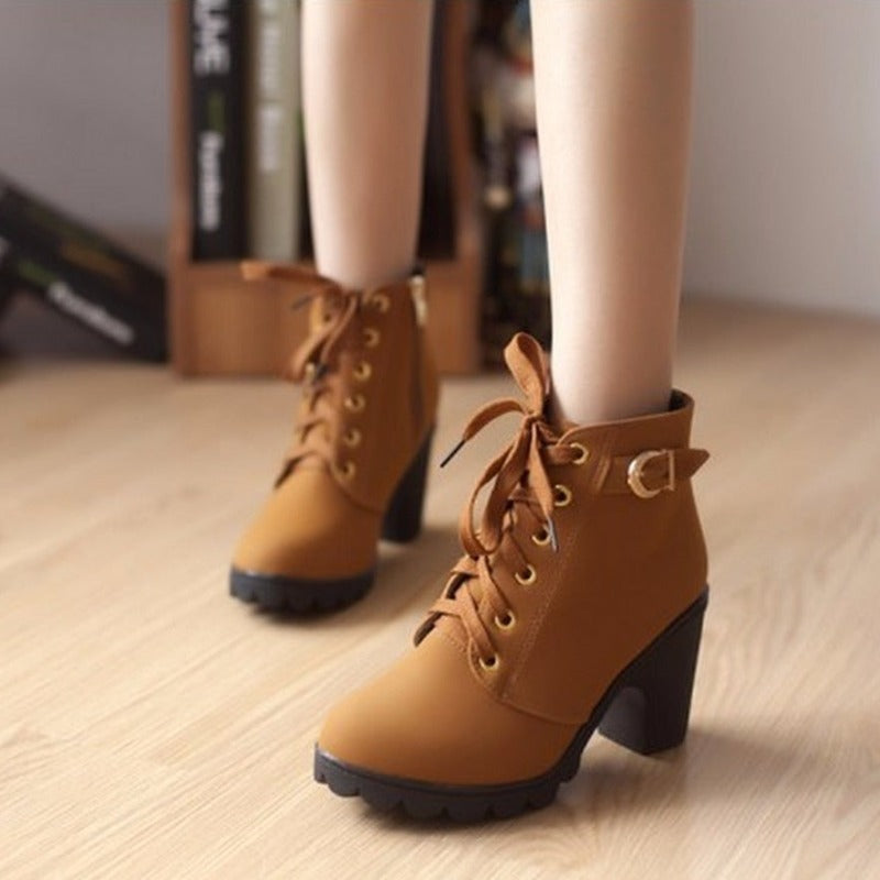 Bottines sur talon carré