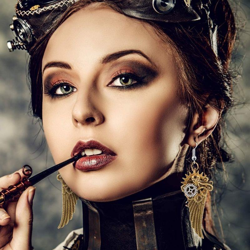 Boucles d’oreilles au style steampunk