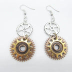 Boucles steampunk dotées de pendants