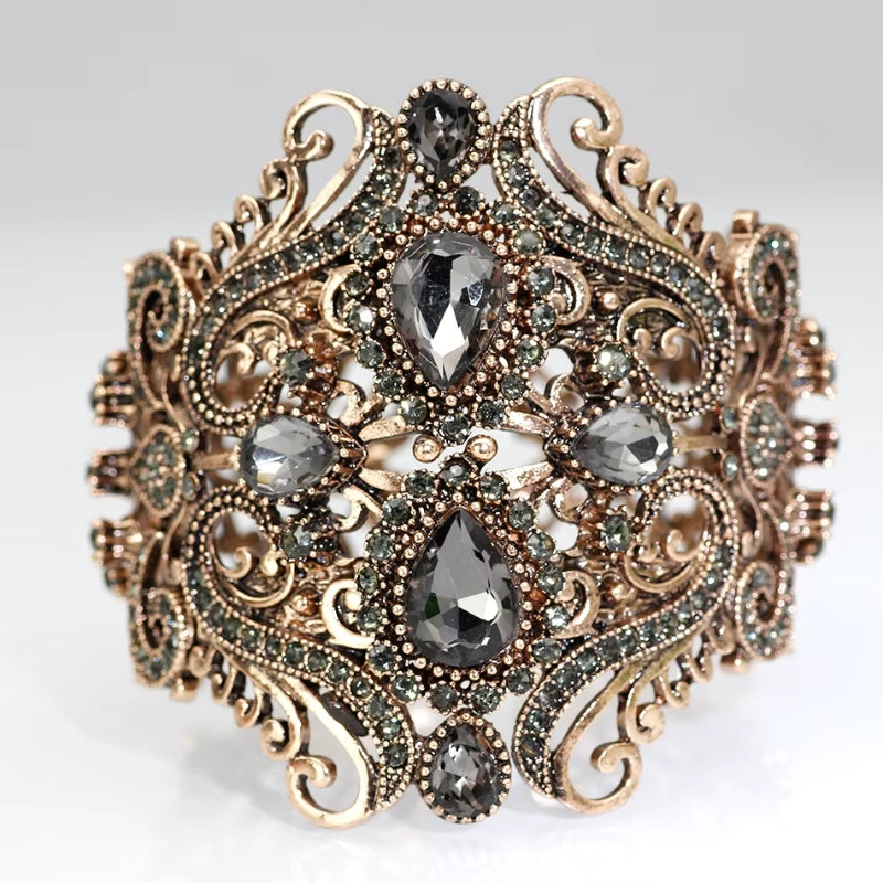 Bracelet victorien orné d’une perle