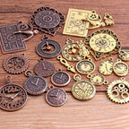 Breloque au style steampunk