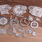Breloque décorative steampunk
