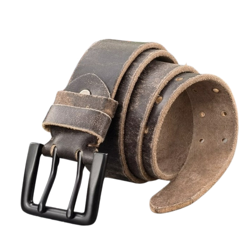 Ceinture couleur marron conçue en cuir vieilli