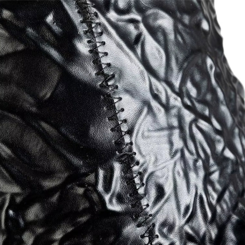 Chapeau rétrofuturiste à motif skull
