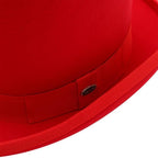 Chapeau rouge à forme haute