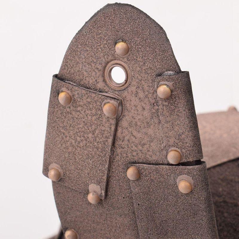 Chapeau style steampunk orné d’une oreille de lapin