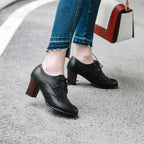 Chaussures femme à l'allure victorienne