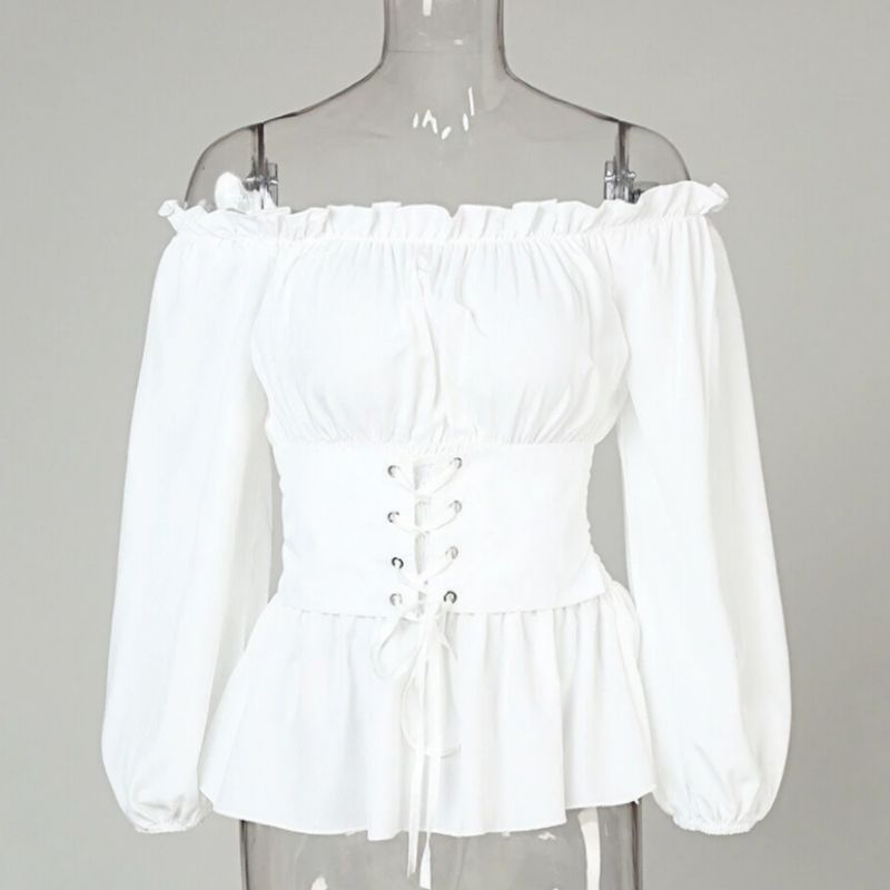 Chemise blanche à épaules découvertes