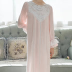Chemise nocturne d'inspiration victorienne