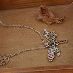 Collier au style steampunk avec papillon