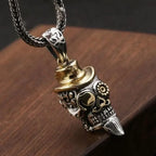 Collier au style steampunk avec tête de mort