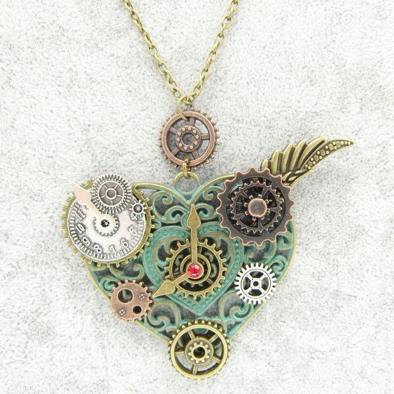 Cœur steampunk monté en collier