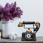 Décoration vintage en forme de téléphone