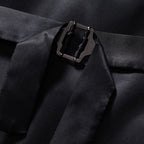Gilet de costume noir d'inspiration rétro