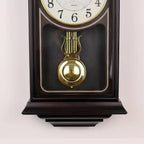 Horloge à pendule au style steampunk vintage