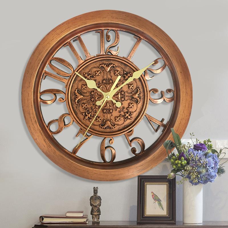 Horloge d’inspiration steampunk rétro