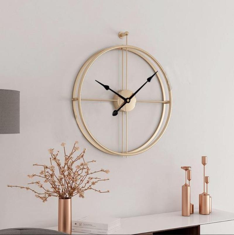 Horloge murale steampunk minimaliste