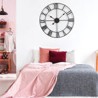 Horloge noire vintage de style steampunk