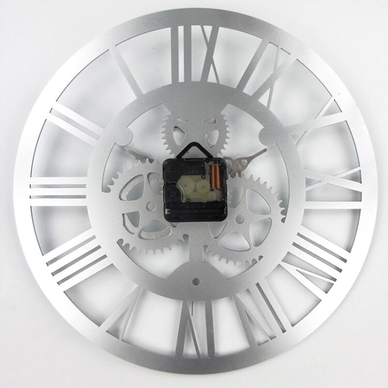 Horloge rétro grise d'inspiration steampunk
