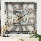 Imposante horloge de style steampunk