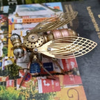 Insecte mouche en métal steampunk