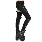 Jean féminin au style punk