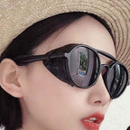 Lunettes rétro féminines pour le soleil