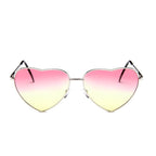 Lunettes roses en forme de cœur pour le soleil