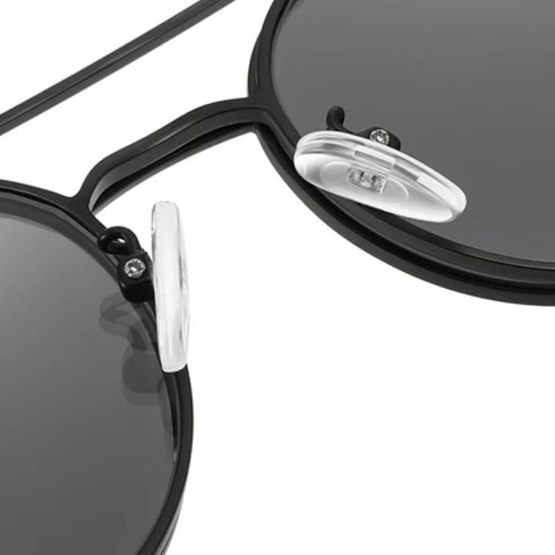 Lunettes solaires munies d'un double pont