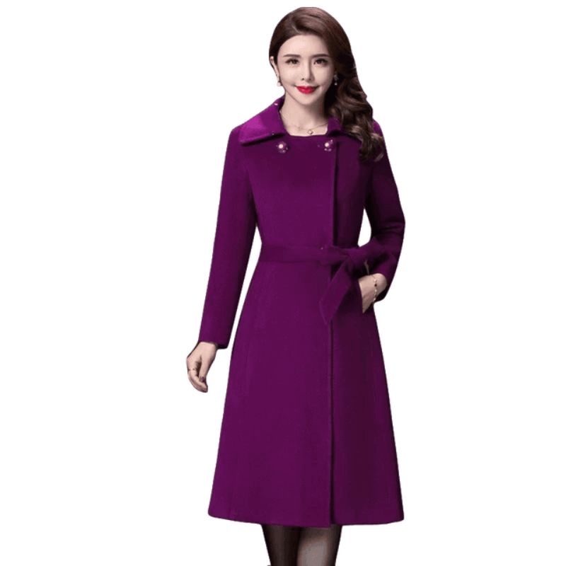 Manteau féminin long au style vintage