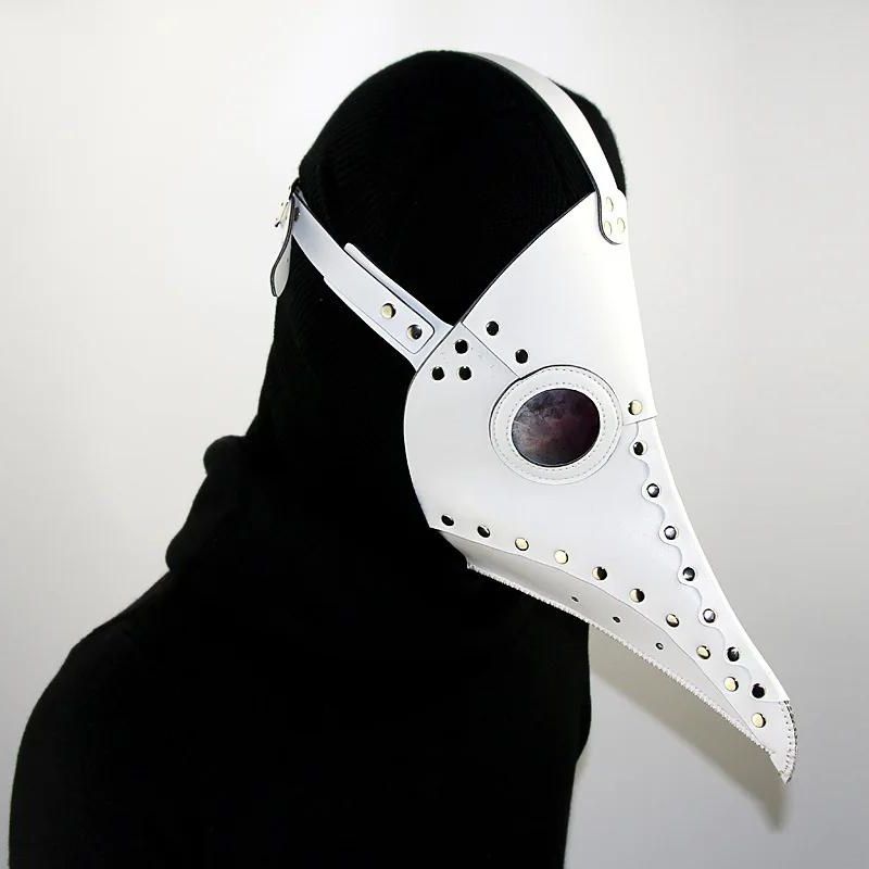 Masque blanc inspiré du médecin de la peste