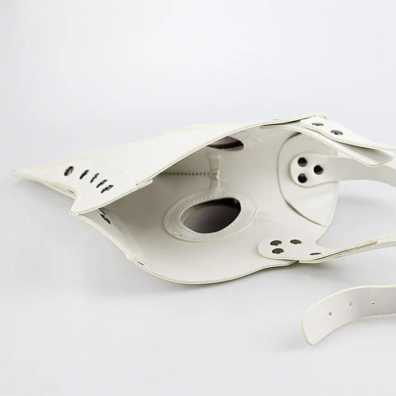 Masque blanc style médecin de la peste