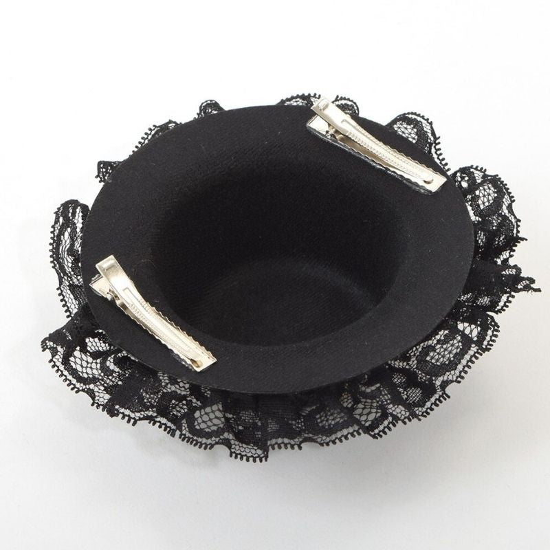 Mini couvre-chef victorien décoré de dentelle